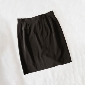 jaeger black wool  knee length pencil skirt